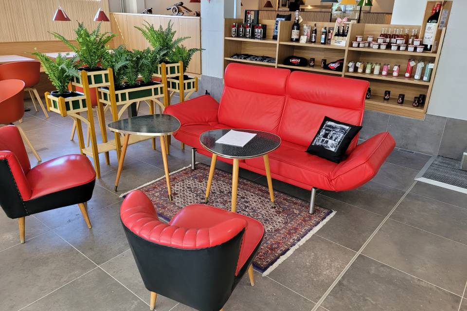 Get in touch!: Our reception - Gasthof Lafette
